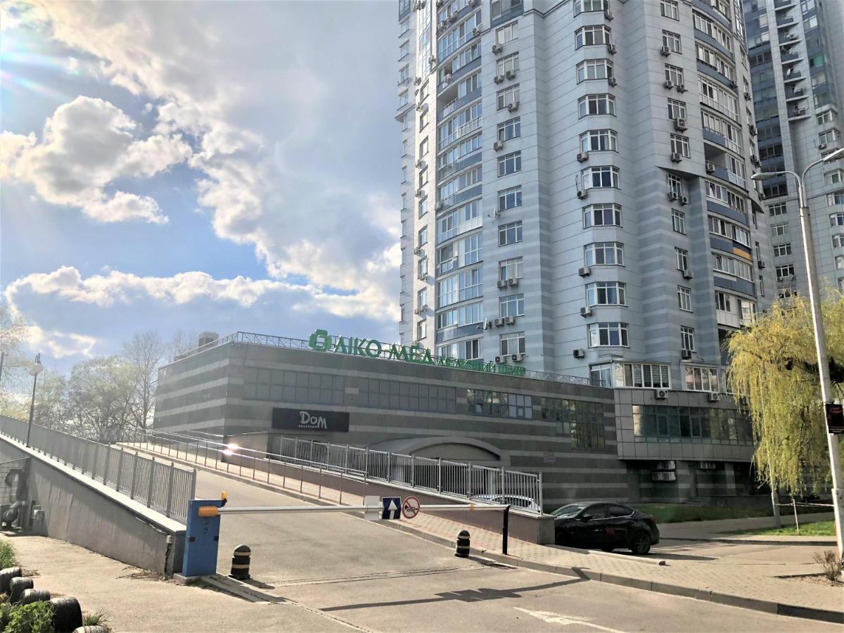 Vip Апартаменти З Видом На Озеро Kiev Ngoại thất bức ảnh