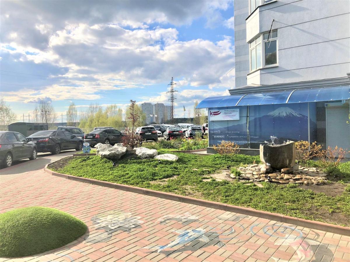 Vip Апартаменти З Видом На Озеро Kiev Ngoại thất bức ảnh